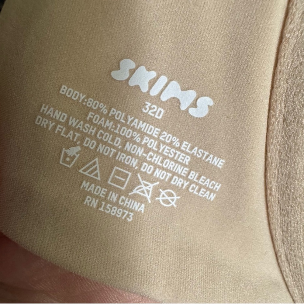 Skims | Fits Everybody Push Up Bra - Picture 5 of 5